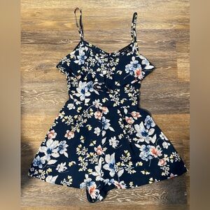 Trixxi Sleeveless short romper